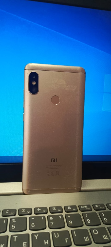 Смартфон Xiaomi Redmi note 5 4\64gb