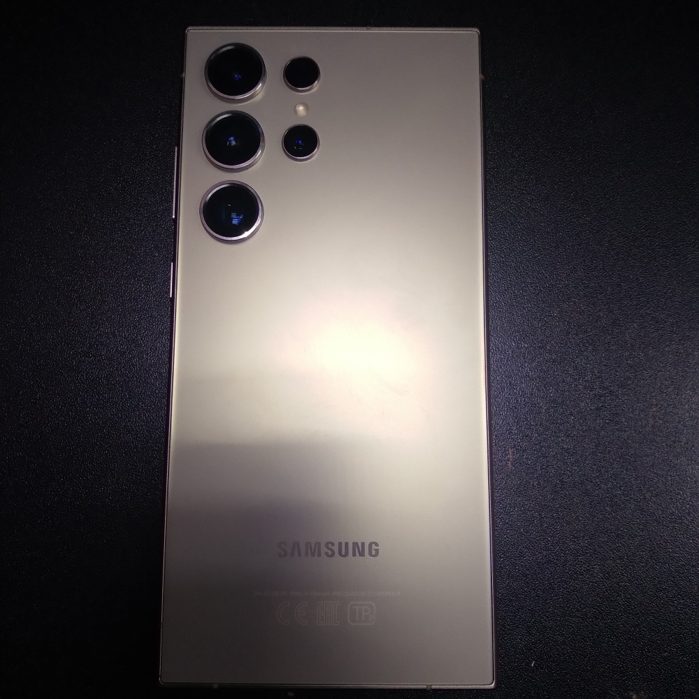 Смартфон Samsung S24 ultra 12/512