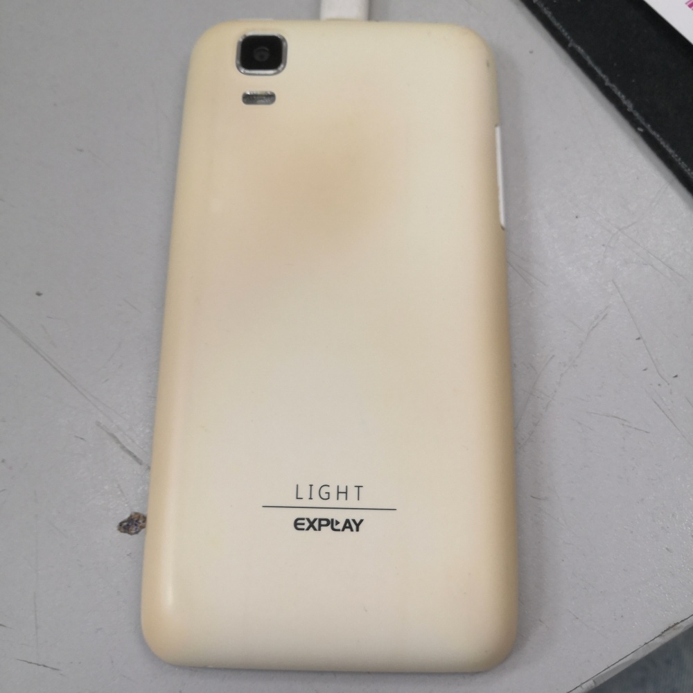 Мобильный телефон Explay