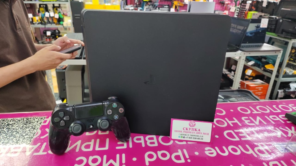 Игровая приставка Sony PlayStation 4 slim