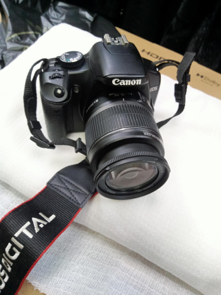 Фотоаппарат Canon 450D