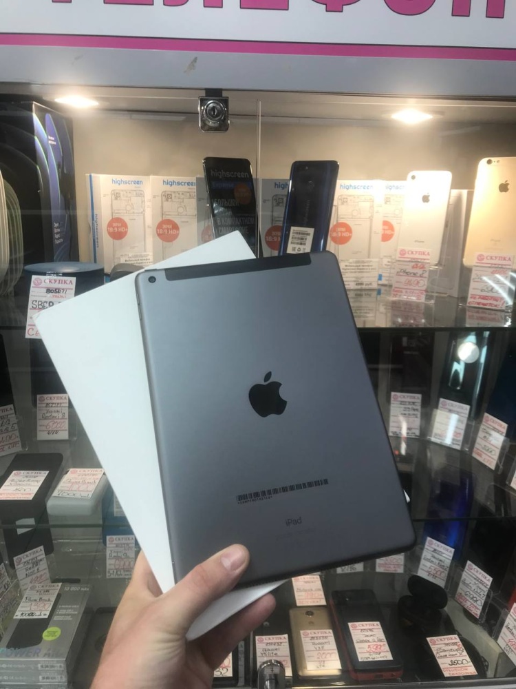 Планшет Apple iPad 8  128 гб