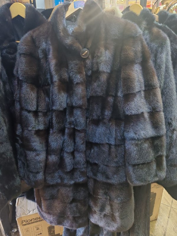 Шуба норковая 54-56 коричневая