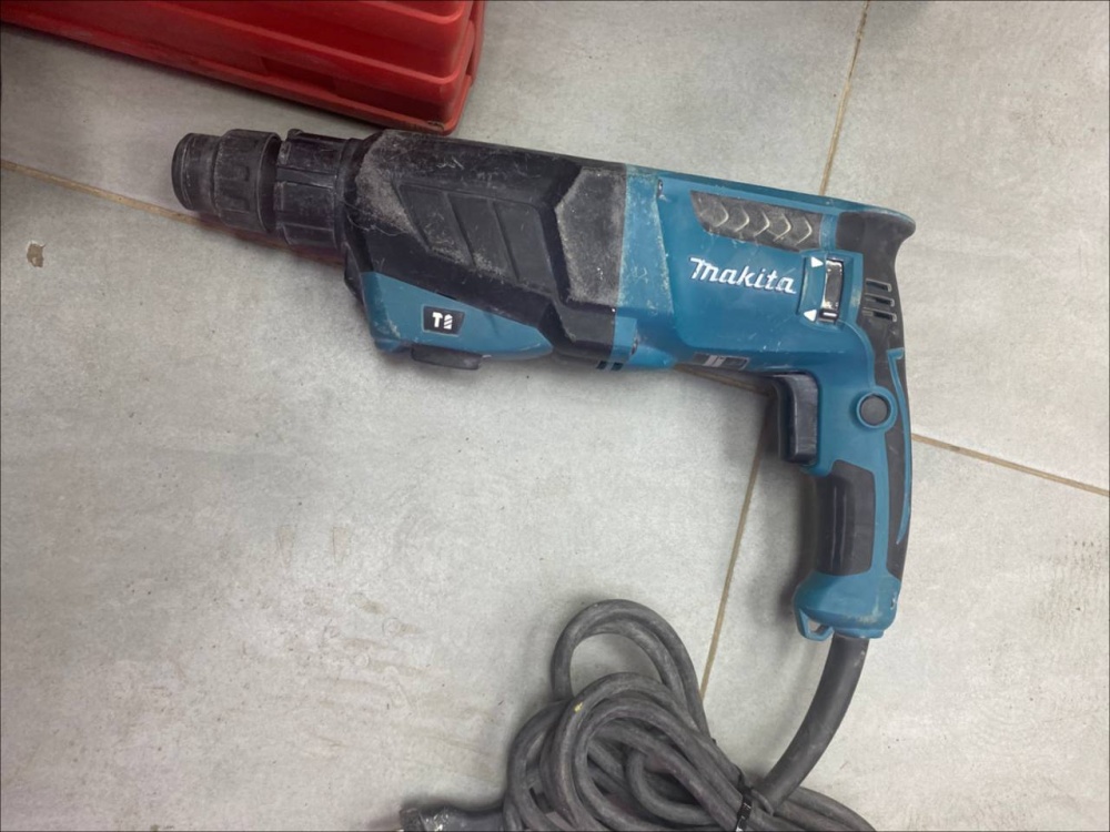 Перфоратор Makita