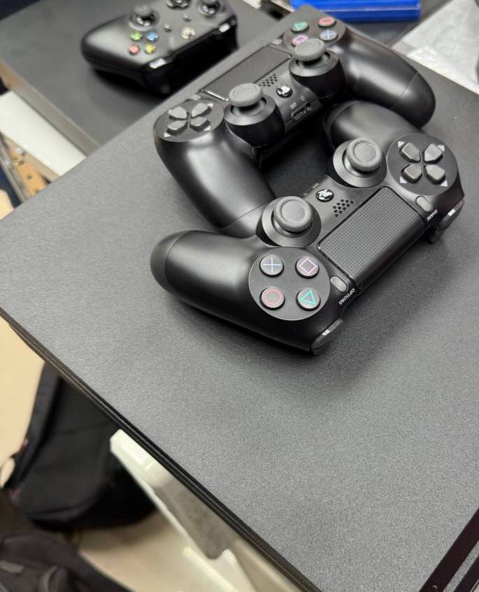 Игровая приставка Sony PlayStation 4 PRO 1 тб
