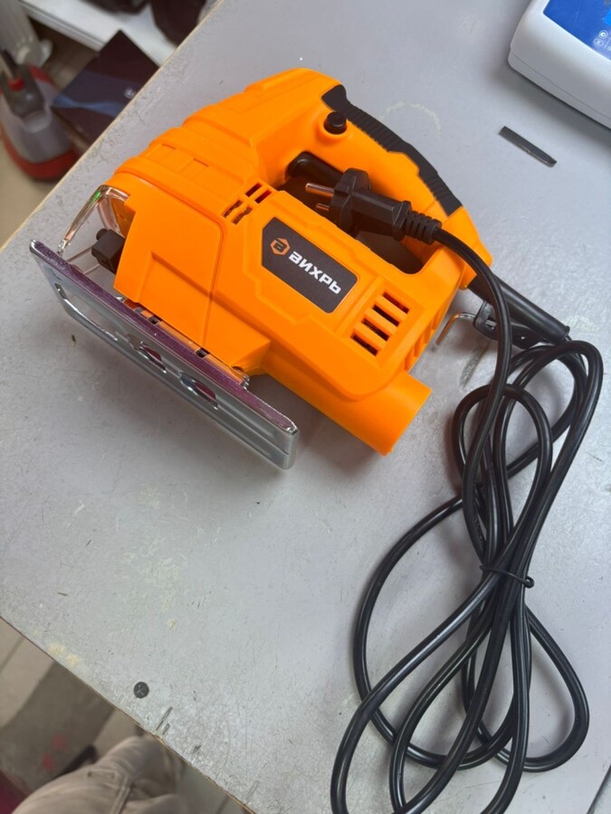 Лобзик Вихрь ЛЭ-500-3000