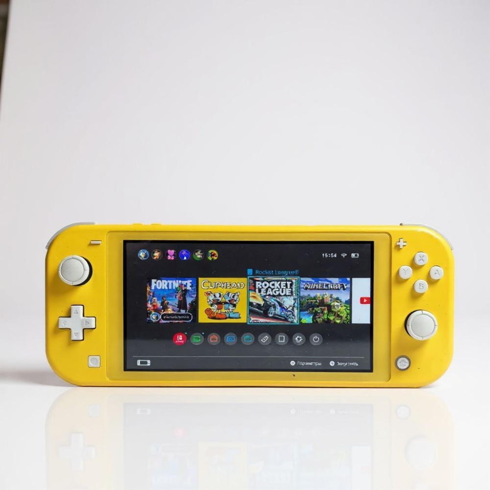Nintendo Switch Lite 32гб+128sd карта