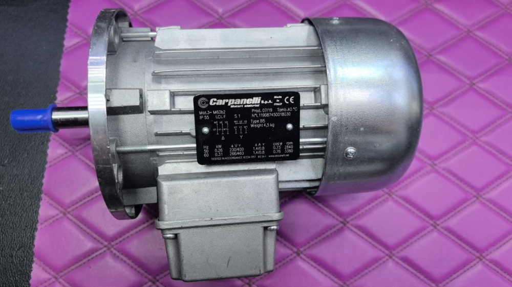 Электродвигатель Carpanelli M71C4