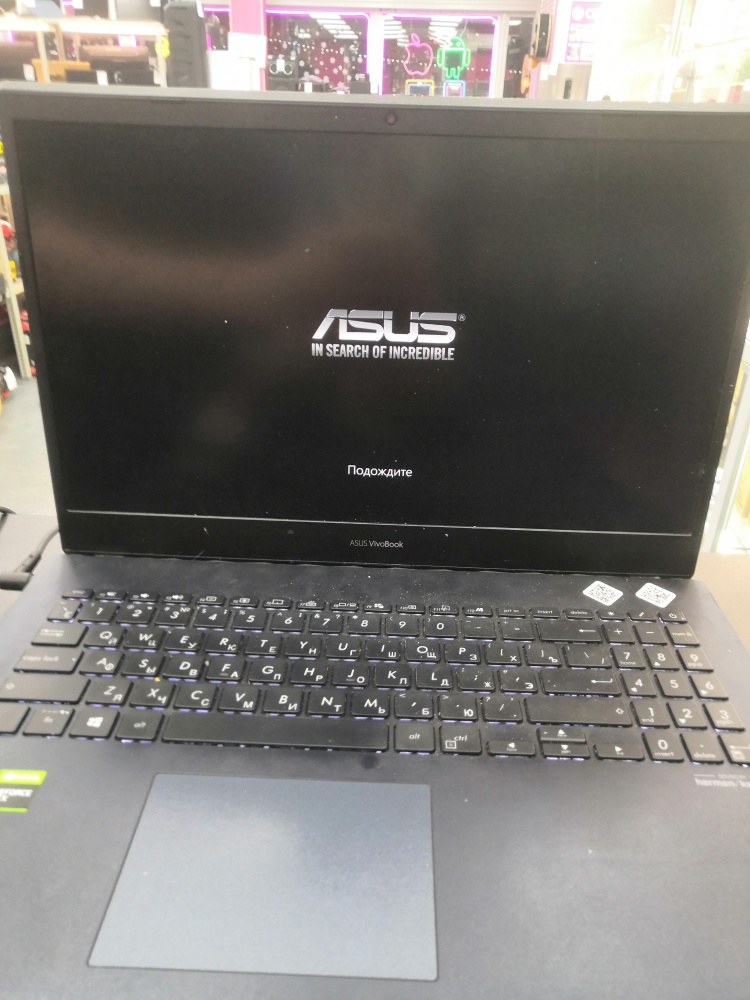 Ноутбук ASUS vivobook i7-10/16/ssd512/1650 ti /4gg