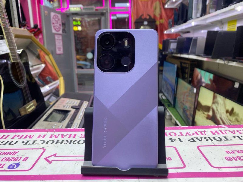 Мобильный телефон Tecno Spark go  64gb