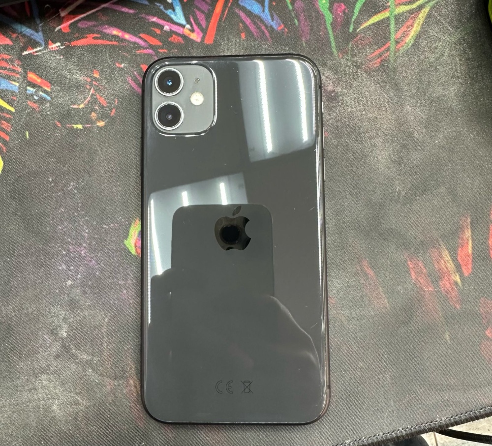 Смартфон iPhone 11 64Gb
