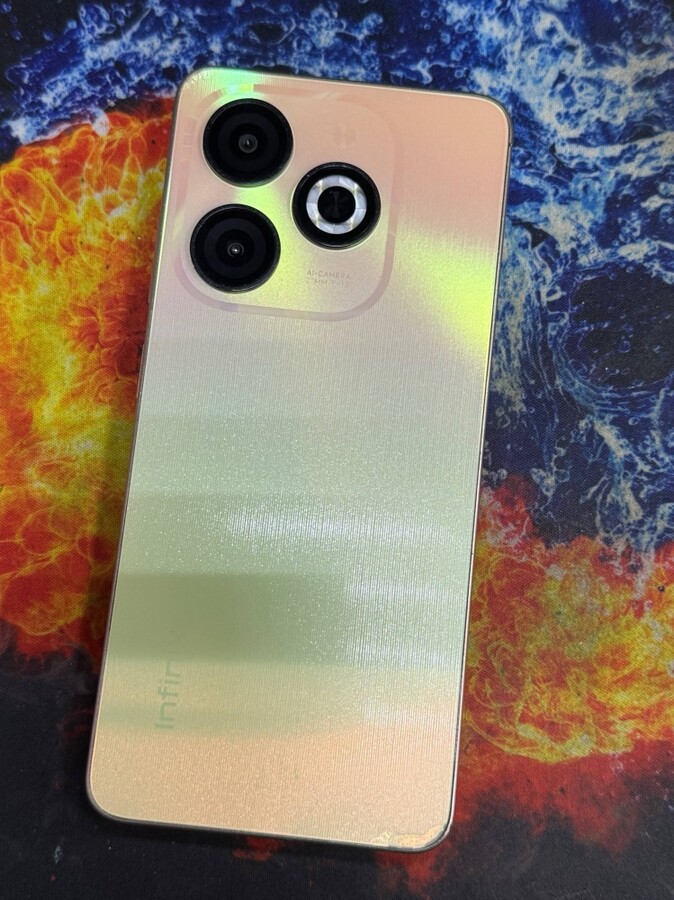 Мобильный телефон Infinix smart 8 3-64