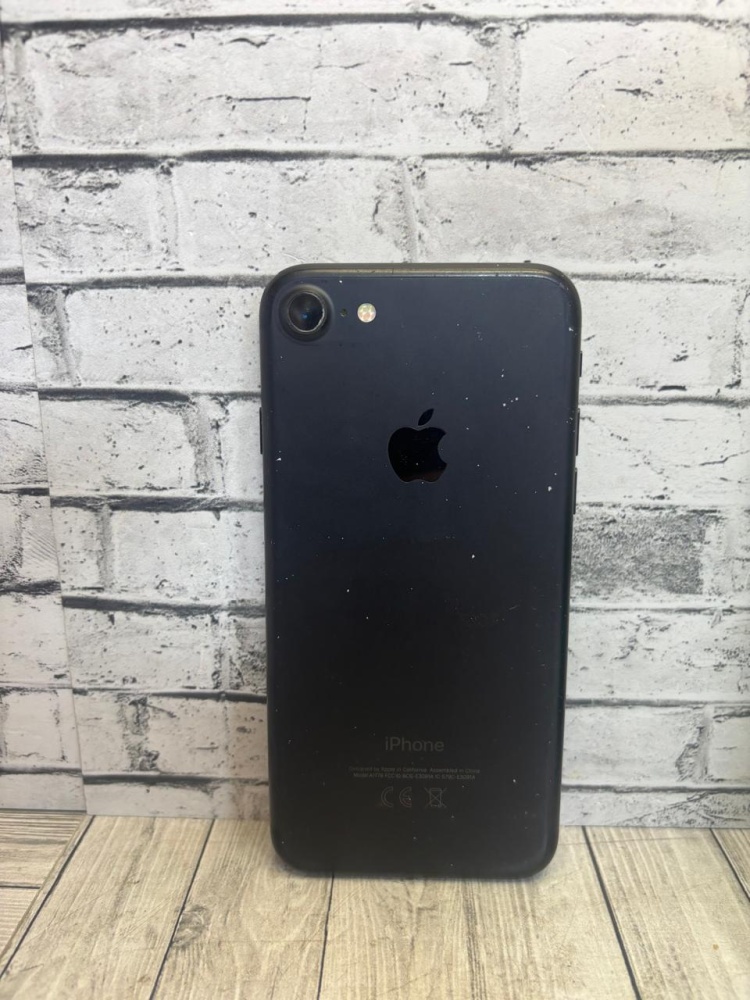 Смартфон iPhone 7 32Gb