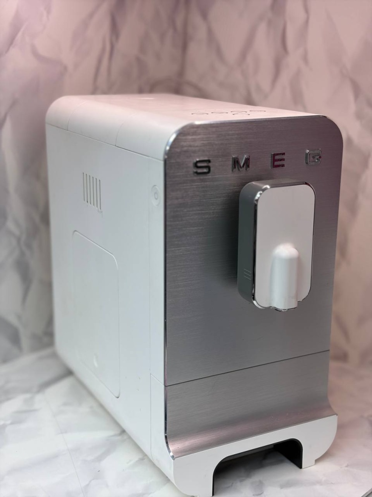 Кофемашина smeg