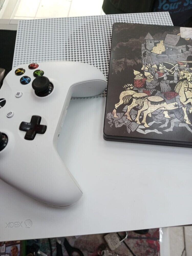 Игровая приставка XBOX ONE S 1ТБ