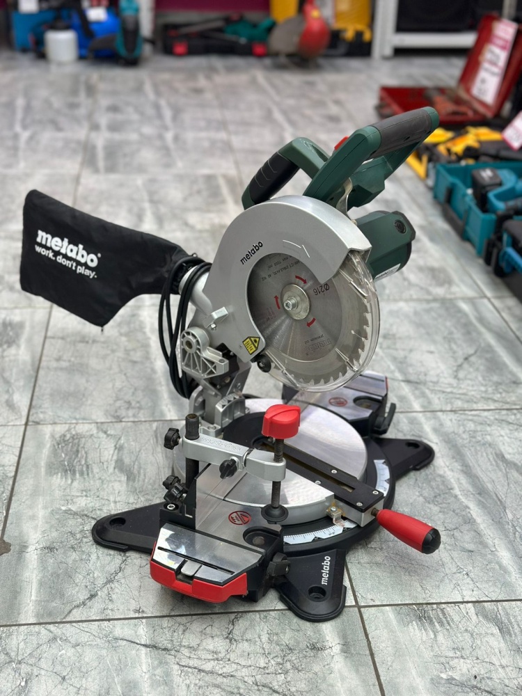 Торцовочная пила Metabo ks 216 ladercut