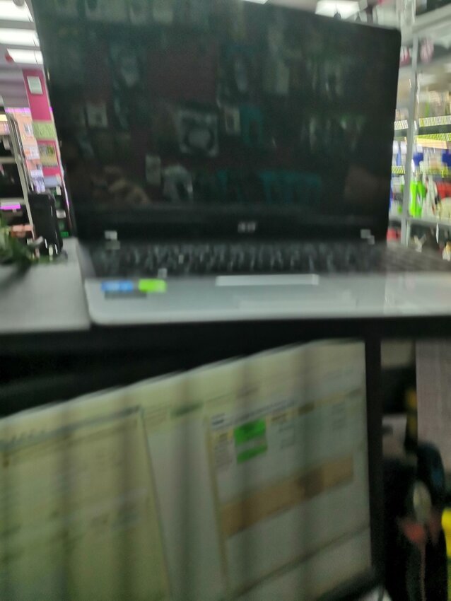 Ноутбук Acer e1-571g