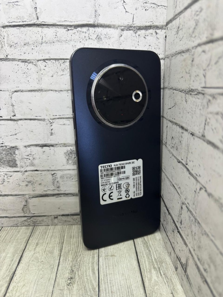 Мобильный телефон Tecno Spark 30c 4/128