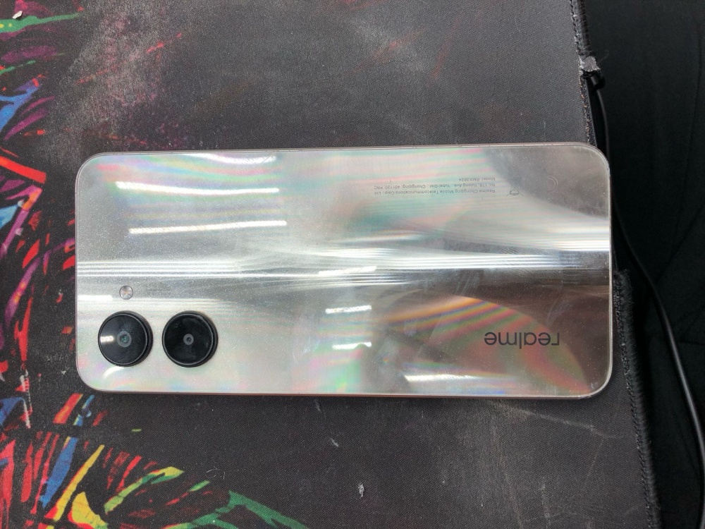 Смартфон Realme C33 4/128