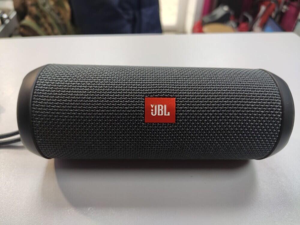 Акустика JBL Flip Essential