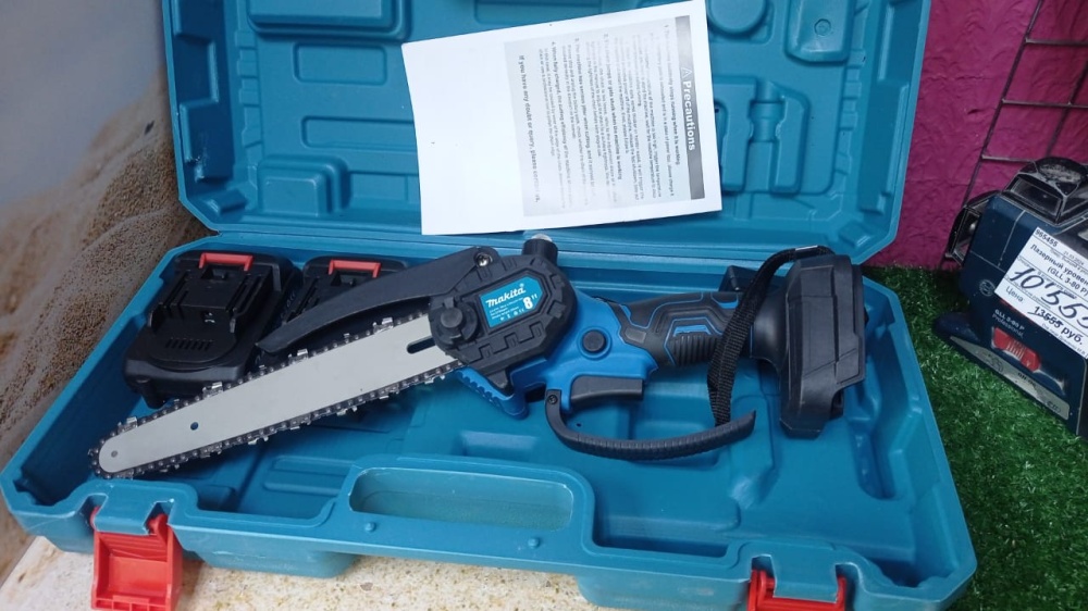 Садовый измельчитель /сучкорез MAKITA 24 V /8"