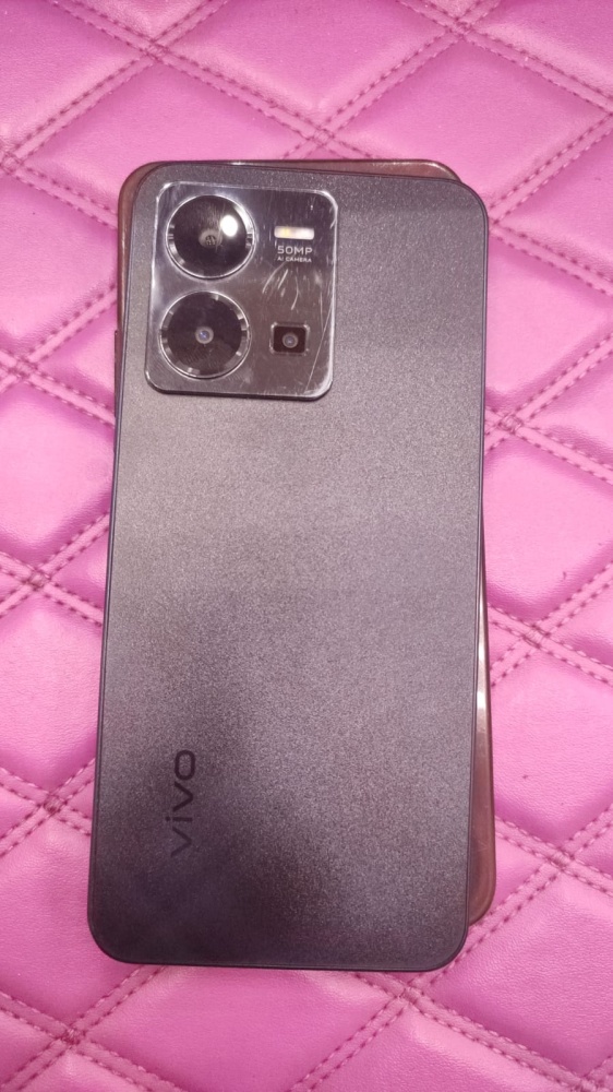 Смартфон Vivo Y35 4/128