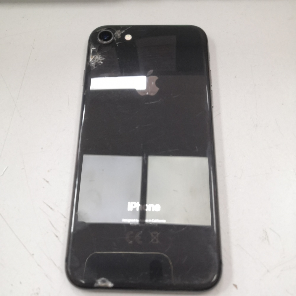 Смартфон iPhone 8 64 Gb