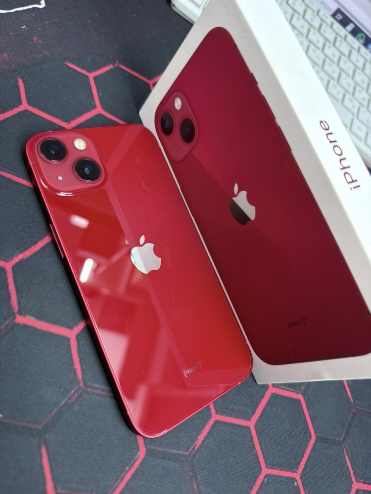 Смартфон iPhone 13 128 Gb