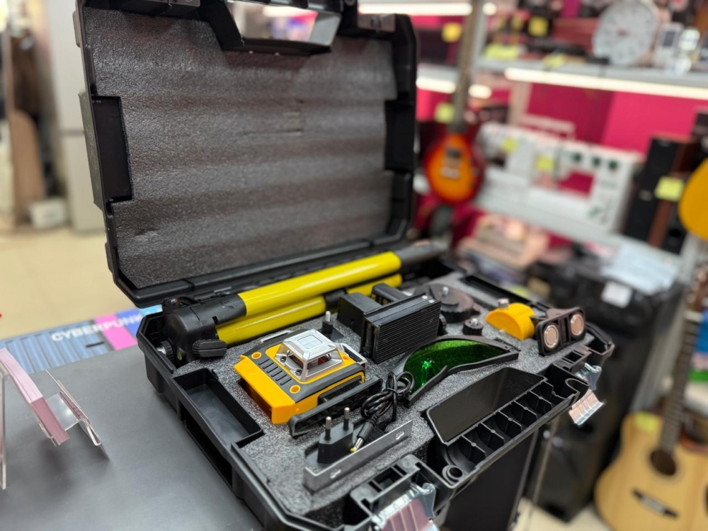 Лазерный уровень DeWalt реплика