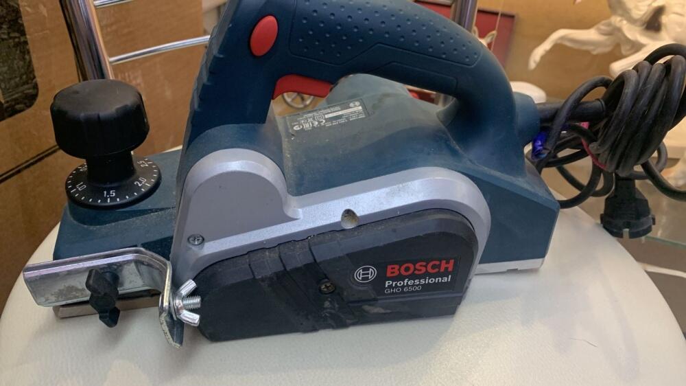 Рубанок  BOSCH GHO 6500