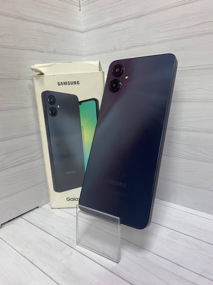 Смартфон Samsung A06 4/64GB