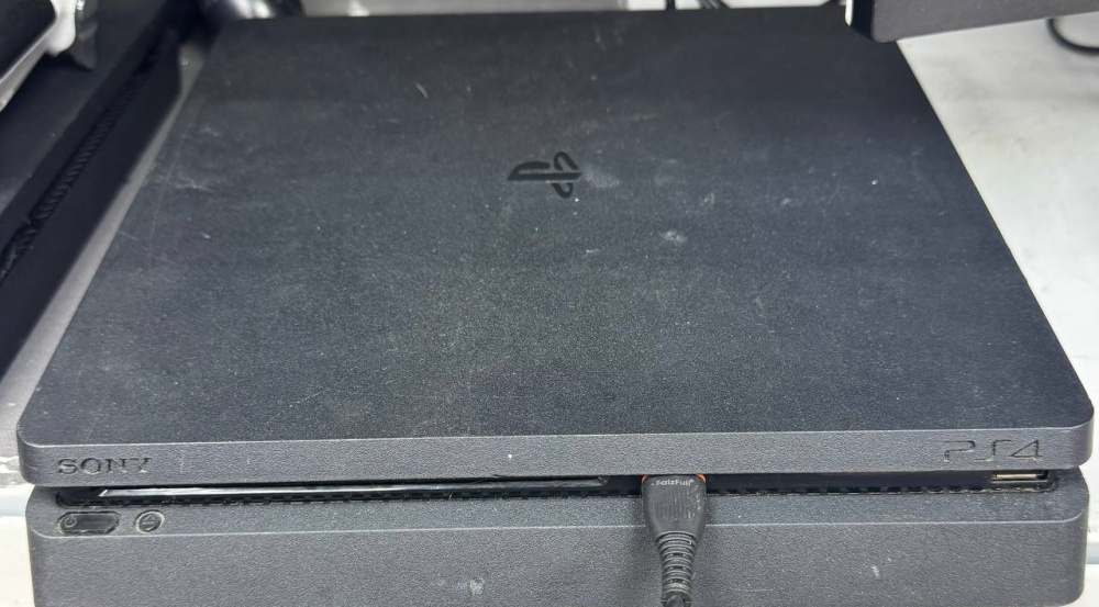 Игровая приставка Sony PlayStation 4 slim 1тб