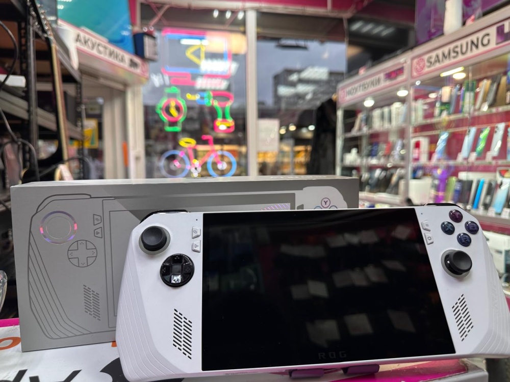 Игровая приставка ASUS Rog Ally z1 512ГБ