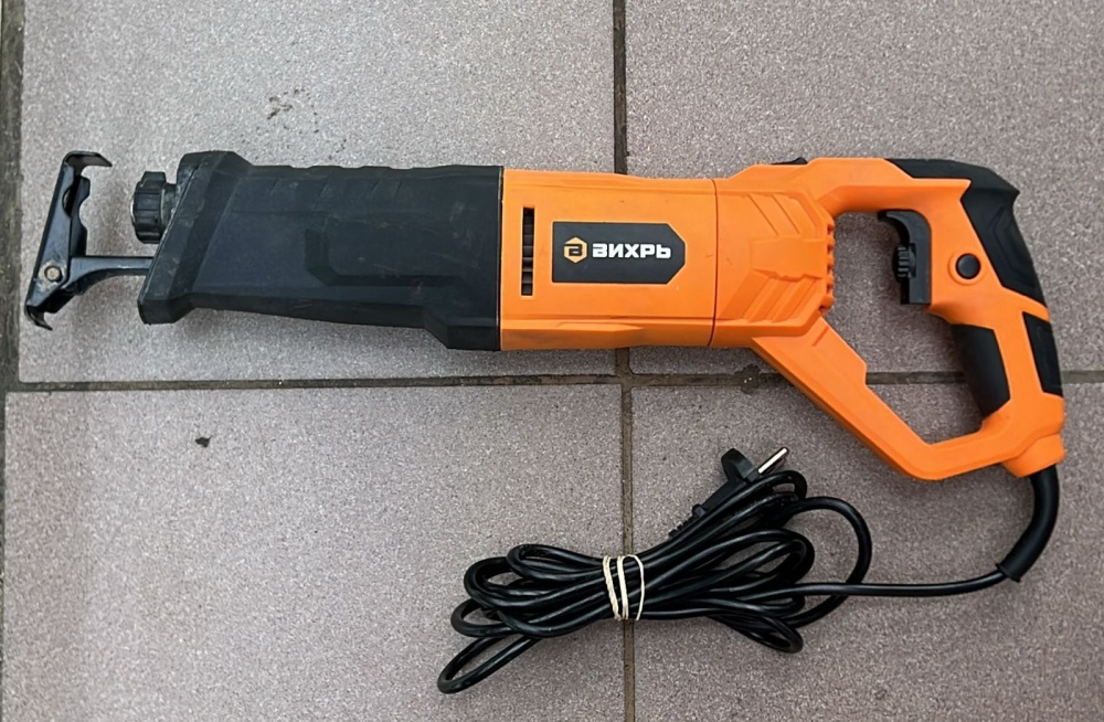 Сабельная пила Вихрь ПС-900Э