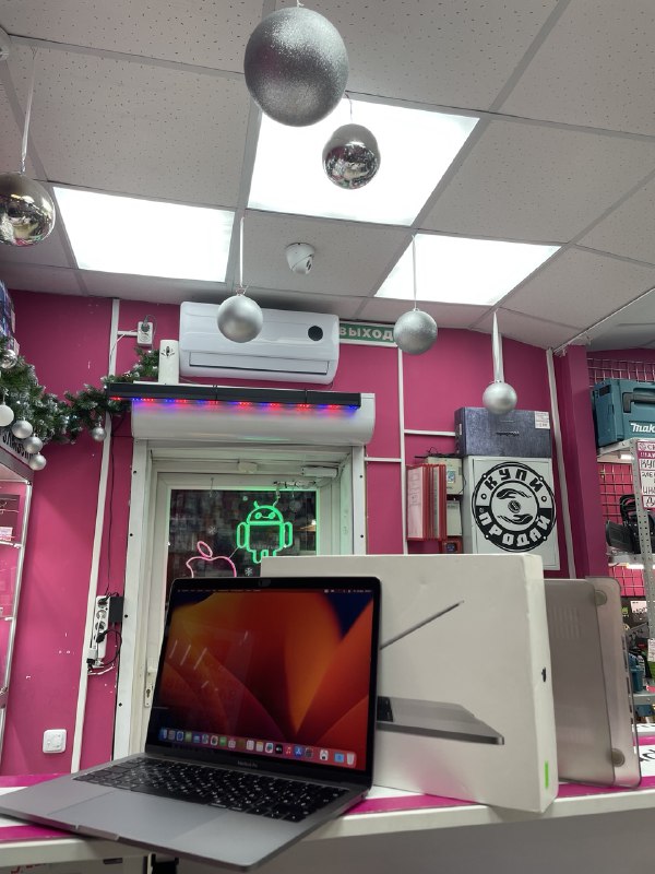 Ноутбук Macbook Pro 13-Inch/A1708/Intel Core i5/8Gb RAM/512Gb SSD