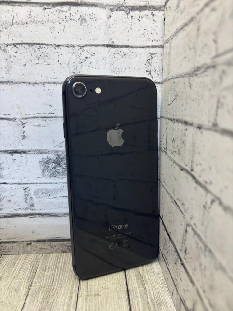 Смартфон iPhone 8 64 Gb