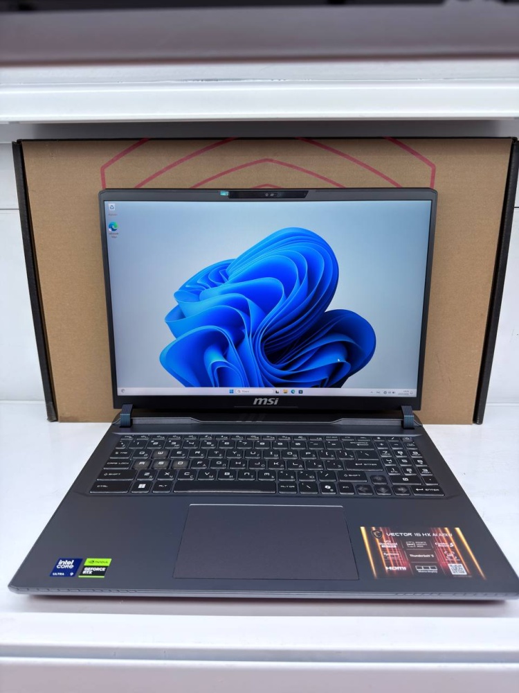 Ноутбук MSI Vector 16 HX AI A2XWIG