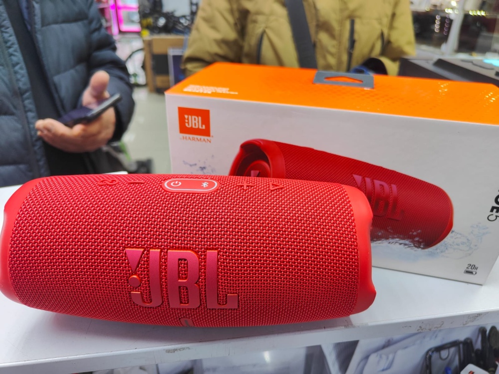 Акустика JBL Charge 5
