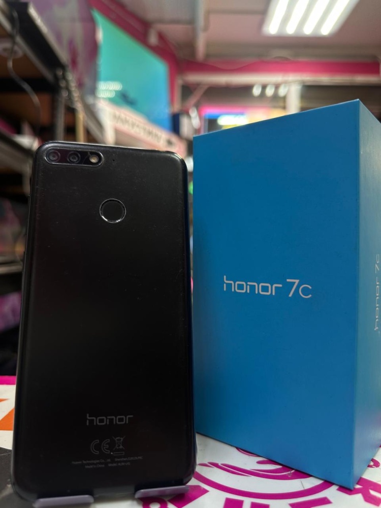 Смартфон Honor 7С 3\32
