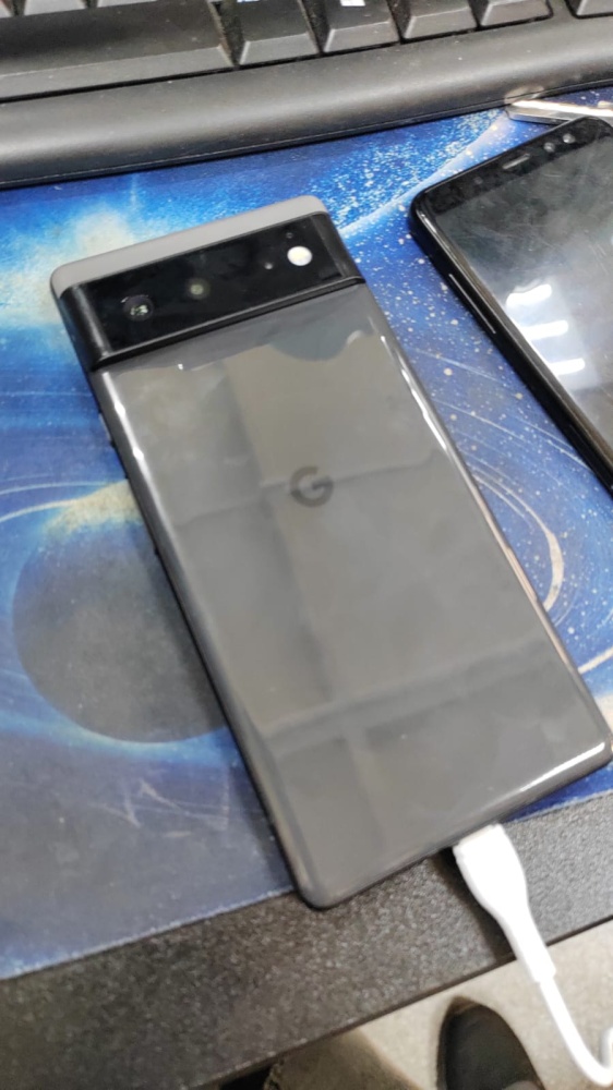 Мобильный телефон Pixelphone
