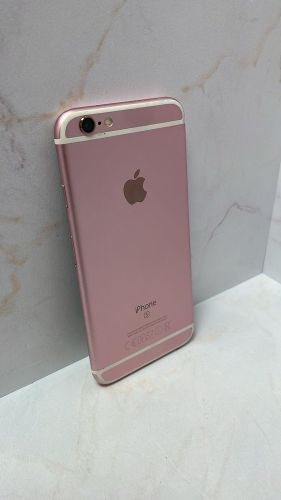 Смартфон iPhone 6S