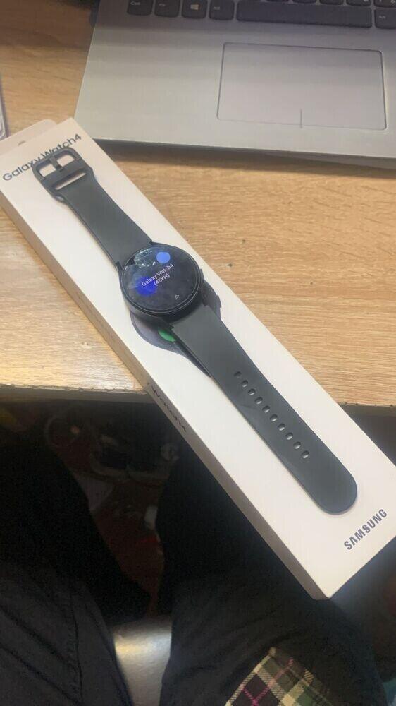 Часы Galaxy Watch 4