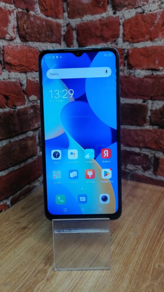 Мобильный телефон Tecno Spark 10C 4\64