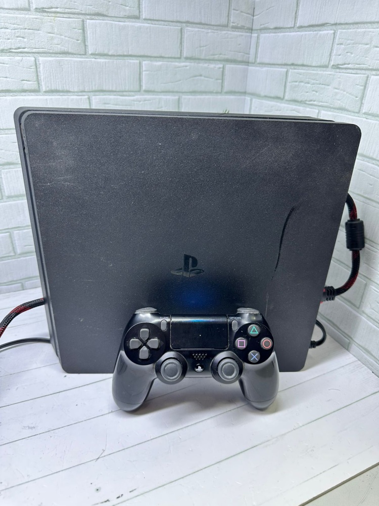 Игровая приставка Sony PlayStation 4 slim