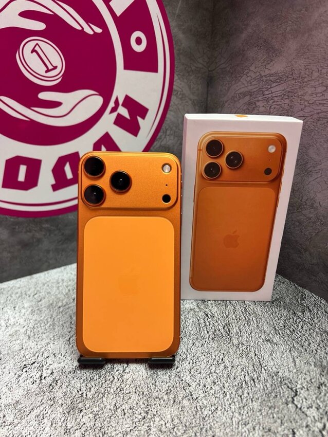 Смартфон iPhone XR 256 Gb в корпусе 17 Pro Max