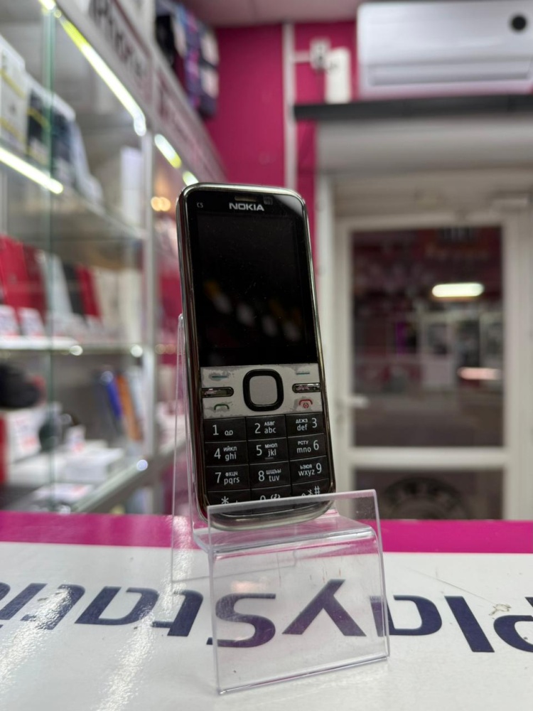 Мобильный телефон Nokia C5