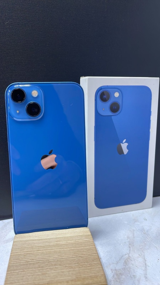 Смартфон iPhone 13 128 Gb