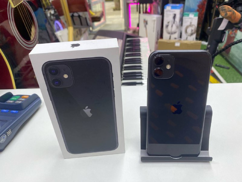 Смартфон iPhone 11 128 Gb