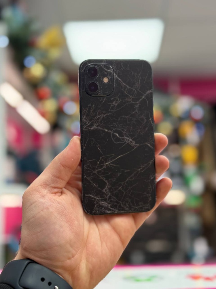 Смартфон iPhone 12 64 Gb