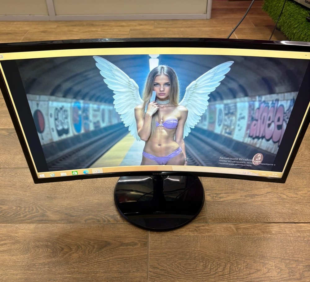 Монитор Samsung C27F390FHI